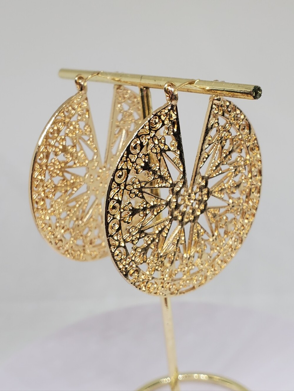 NEW! 14K Gold Plated Retro-Vintage Filigree Floral Medallion Round Hoop Earrings